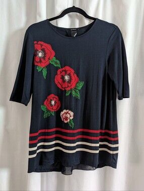 Desigual Blue, Red, White Top T-Shirt Size Medium